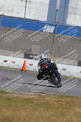 media/Nov-26-2022-Fastrack Riders (Sat) [[b001e85eef]]/Level 2/Session 3 Outside Turn 9/